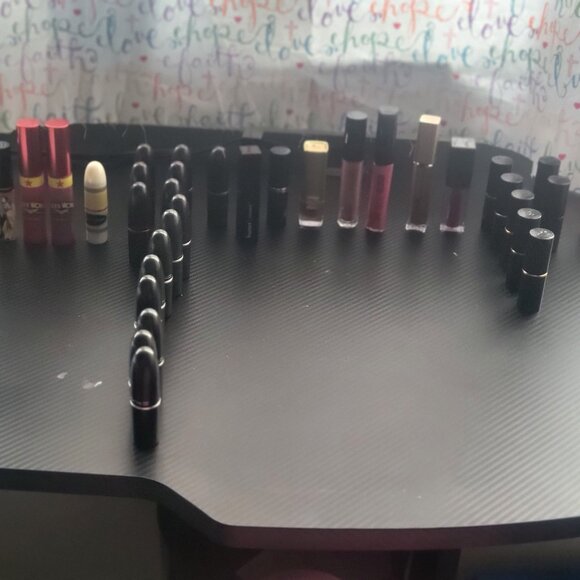 LOTS OF HIGH END FULL TUBE MAKE UP! SEE PRODUCT DESCRIPTION BELOW FOR BRANDS